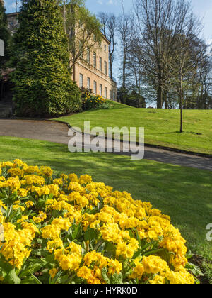 Knaresborough Haus im Frühjahr Knaresborough North Yorkshire England Stockfoto