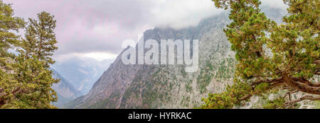 Panoramablick auf die Berge. Foto in Kreta, Griechenland. Stockfoto
