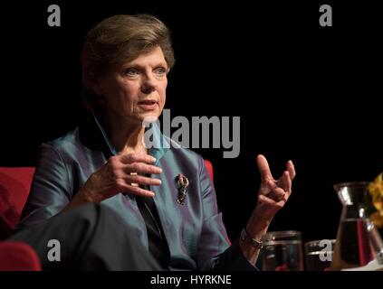 Journalist Cokie Roberts spricht im Laufe des Abends mit der LBJ Presidential Library Cokie Roberts Event 28. Februar 2017 in Austin, Texas. Stockfoto