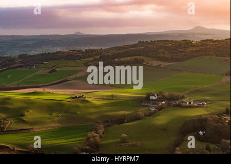 Einen malerischen Blick auf das Tal des Flusses Tay von Kinnoull Hill in Perthshire, Schottland Stockfoto