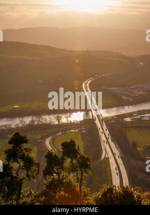 Einen malerischen Blick auf M90 Motorwat vom Kinnoull Hill in Perthshire, Schottland Stockfoto