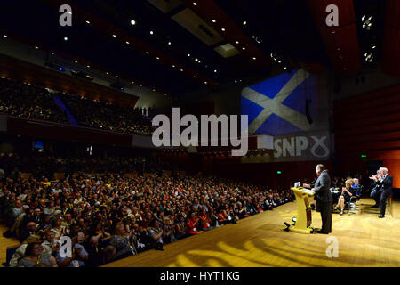 Alex Salmond verleiht seiner Abschiedsrede als SNP Führer der Partei Jahreskonferenz in Perth Stockfoto