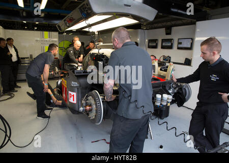 Monza, Italien - 1. April 2017: Enso Clm P1/01 - Nismo von Bykolles Racing Team, angetrieben von R. Kubica und O. Webb in der FIA World Endurance Champion Stockfoto