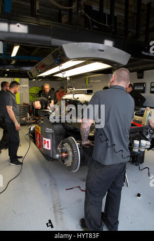 Monza, Italien - 1. April 2017: Enso Clm P1/01 - Nismo von Bykolles Racing Team, angetrieben von R. Kubica und O. Webb in der FIA World Endurance Champion Stockfoto