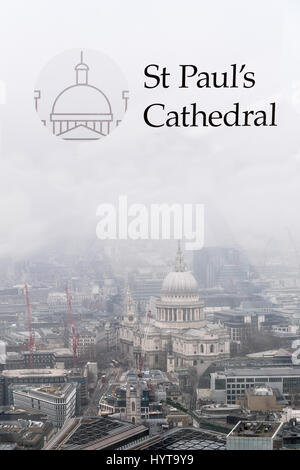 Blick auf St. Pauls Kathedrale durch ein Fenster des Walkie-Talkie Wolkenkratzers Gebäude bei 20 Fenchurch Street, Stadt von London, England, an einem nebligen Morgen Stockfoto