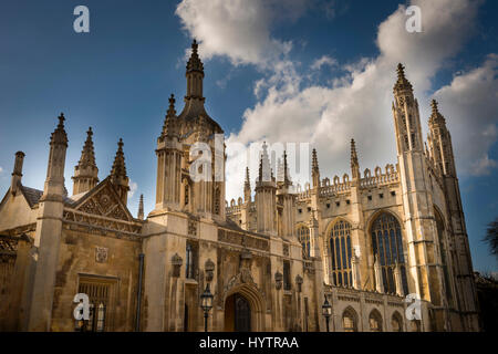 Der Eingang zum Kings College, Universität Cambridge, England, UK Stockfoto