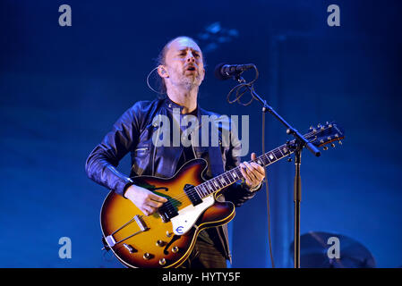 BARCELONA - 3 JUN: Radiohead (Band) führen im Konzert beim Festival Primavera Sound 2016 am 3. Juni 2016 in Barcelona, Spanien. Stockfoto