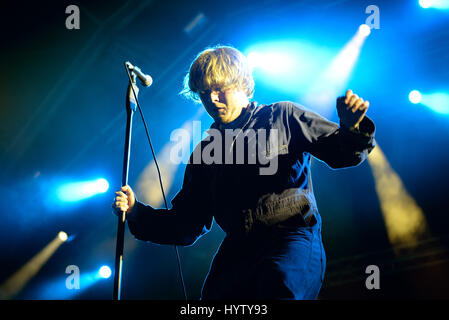 BARCELONA - 4 JUN: Ty Segall und Straßenräuber (Punk-Rock-Band) führen in Konzert im Primavera Sound Festival 2016 auf 4. Juni 2016 in Barcelona, Spanien. Stockfoto