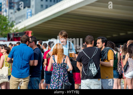 VALENCIA, Spanien - JUN 10: Menschen am Festival de Les Arts am 10. Juni 2016 in Valencia, Spanien. Stockfoto