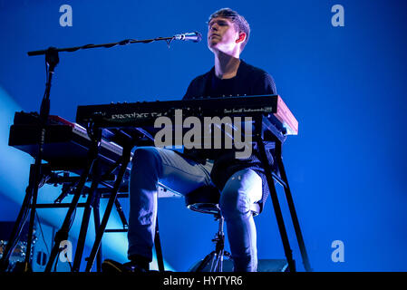 BARCELONA - JUN 17: James Blake (Band) führen im Konzert beim Sonar Festival am 17. Juni 2016 in Barcelona, Spanien. Stockfoto