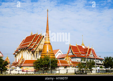 Wat Phrathat Aram Luang, einem buddhistischen Tempel in Khon Kaen, Isaan, Thailand. Stockfoto