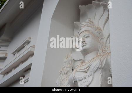 Sri Lanka, Anuradhapura ("Stadt der Ruinen'), Mahamevnawa aka Mahamegha. Alten Park in Anuradhapura, einer der heiligsten Orte für Buddhisten. Temp Stockfoto