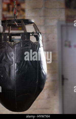 Nahaufnahme eines großen Boxen Boxsack in ein Fitness-Studio Stockfoto