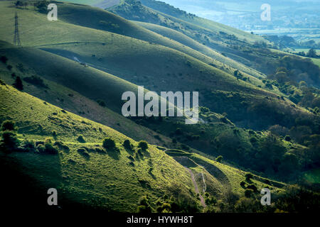 Des Teufels Dyke, Sussex, UK. 26. April 2017. Blick auf die Fulking Böschung von der Spitze des Teufels Deich in Sussex heute bei wechselhaftem Wetter Bedingungen Credit: Andrew Hasson/Alamy Live News Stockfoto