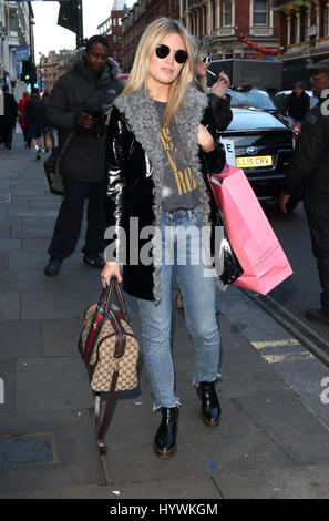 London, UK. 26. April 2017. Kara Rose Marshall an der Boux Avenue - SS17 Kampagnenstart bei Century Club, Shaftesbury Avenue, London am 26. April 2017 Credit: KEITH MAYHEW/Alamy Live News Stockfoto