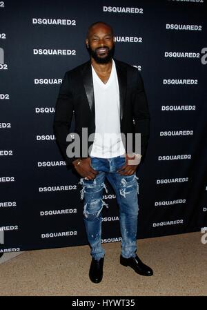 Las Vegas, NV, USA. 6. April 2017. Tyson Beckford im Ankunftsbereich für DSQUARED2 Grand Opening Party, The Shops at Kristalle, Las Vegas, NV 6. April 2017. Bildnachweis: JA/Everett Collection/Alamy Live-Nachrichten Stockfoto