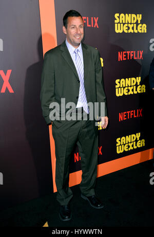 Los Angeles, USA. 6. April 2017. Schauspieler Adam Sandler bei der Premiere für "Sandy Wexler" bei The Cinerama Dome, Hollywood. Bildnachweis: Sarah Stewart/Alamy Live-Nachrichten Stockfoto