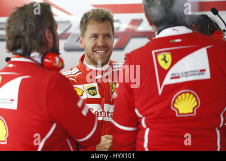 Shanghai, China. 7. April 2017. Motorsport: FIA Formel 1 Weltmeisterschaft 2017, Grand Prix der AChina, #5 Sebastian Vettel (GER, Scuderia Ferrari) | Bildnachweis: Dpa/Alamy Live-Nachrichten Stockfoto