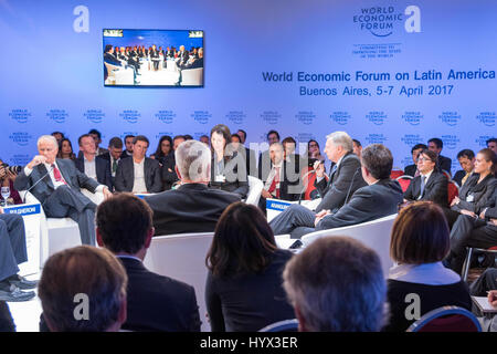 Buenos Aires, Argentinien. 7. April 2017.  Juan JosŽ Aranguren während des Weltwirtschaftsforums 2017 auf Lateinamerika 2017 Kredit: Maximiliano Javier Ramos/ZUMA Draht/Alamy Live-Nachrichten Stockfoto