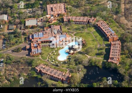 Afrika, Sambia. Luftaufnahme des Zambezi Sun Hotel Stockfoto
