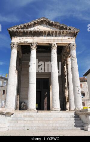 Kroatien, Pula, der Tempel des Augustus ist ein gut erhaltene römische Tempel in der Stadt Pula Stockfoto