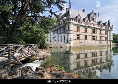Schloss d'Azay-le-Rideau und friedliche Reflexion eines der frühesten französische Renaissanceschlösser und Liste als ein UNESCO-Weltkulturerbe ist. Stockfoto