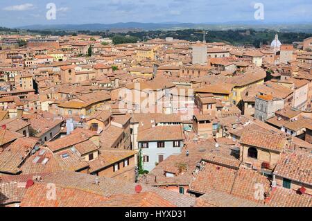 Blick auf den Dächern von Siena und römische Architektur Stockfoto