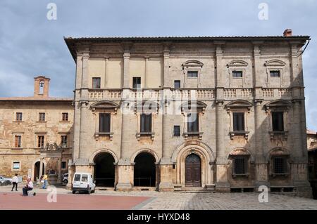 Montepulciano - Palazzo Tarugi zugeschrieben Antonio da Sangallo der ältere oder Jacopo Barozzi da Vignola. Stockfoto