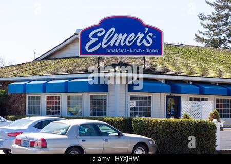 SPRINGFIELD, OR - 31. März 2017: Elmers Restaurant Zeichen in Springfield, Oregon. Stockfoto