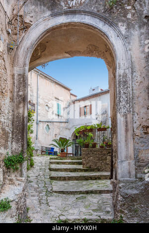 Landschaftliche Sehenswürdigkeit in Vico Garganico, altes Dorf in der Provinz Foggia, Apulien (Italien) Stockfoto