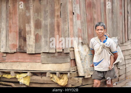 Muang Khua Bereich, Laos-Oktober 9, 2015: der Khmu Bergstämme sind eine ethnische Minderheit-Native Bewohner der N.Laos, wo Leben die 88 %-der Rest in Burma-Chin Stockfoto