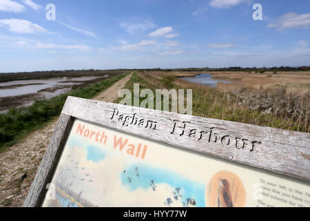 Allgemeine Ansichten Pagham Strand und Geschäfte auf der South Coast, West Sussex, UK. Stockfoto