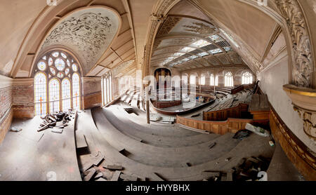 Albert Hall, Manchester. ATEMBERAUBENDE Bilder haben die dunkler, aber ins Auge fallenden Seite nach den versteckten nördlich von Großbritannien gezeigt. Die Bilder zeigen eine große Auswahl an vergessene Stadträume in Nordwest-England und Schottland von unterirdischen Abwasserkanäle bis hin zu verlassenen aber noch grandiose Banken, Kirchen und Theatern. Die Aufnahmen wurden von Manchester Künstler, Fotograf und Filmemacher Andrew Brooks (39) aufgenommen, da er weitgehend unbekannte Orte untersucht, die unter und um uns herum liegen. Stockfoto