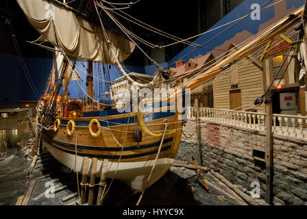 Replik des Schiff Nonsuch, die für eine Handelsreise aus England zur Hudson Bay und zurück in 1668-1669 segelte, Manitoba Museum, Winnipeg, Manitoba, Kanada Stockfoto