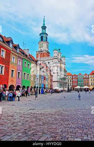 Posen, Polen - 7. Mai 2014: Menschen im alten Rathaus am Marktplatz in der Stadt von Poznan, Polen Stockfoto
