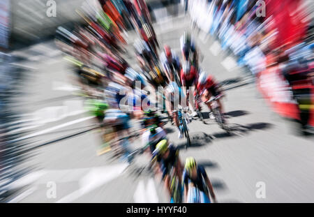 Rennradler, gezoomt, Radfahren Rennen Volta de Catalunya, Catalunya Tour 2017, Barcelona, Katalonien, Spanien Stockfoto