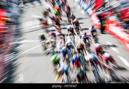 Rennradler, gezoomt, Radfahren Rennen Volta de Catalunya, Catalunya Tour 2017, Barcelona, Katalonien, Spanien Stockfoto