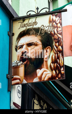 Melden Sie abbildenden Gerry Adams an fällt Rolls Cafe, Falls Road, Belfast, Grafschaft Antrim, Nordirland, Vereinigtes Königreich Stockfoto