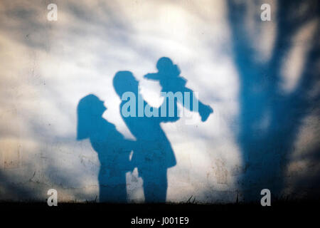 Schatten-Familienbild Stockfoto