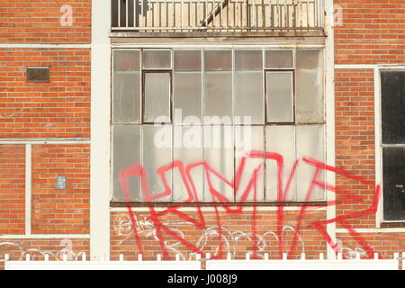 alten Hafen Schuppen, Fenster Stockfoto