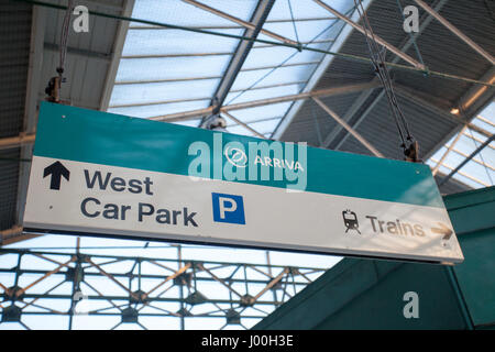 Chester, Cheshire, UK. 8 Apr, 2017. Bahn Streiks findet heute schlagen viele Teile des North West, einschließlich Chester und wird die Besucher in Aintree und der Grand National Credit: DGDImages/Alamy Leben Nachrichten zu beeinflussen. Stockfoto