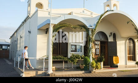 Adelaide, Australien. 8. April 2017. Kirchen in Adelaide sind mit Palmen für den Beginn der Karwoche und Ostern geschmückt. Am Palmsonntag erinnert an den Einzug Jesu in Jerusalem vor Karfreitag Credit: Amer Ghazzal/Alamy Live-Nachrichten Stockfoto