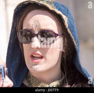 London, 8. April 2017, London Games Festival Parade, Cosplayer Stockfoto