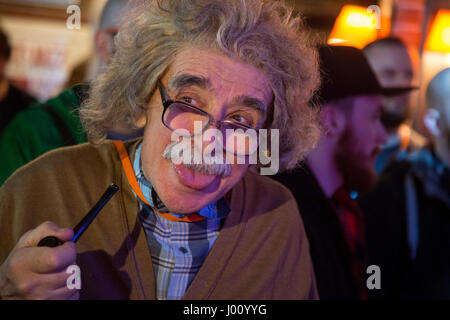 Moskau, Russland. 8. April 2017. den fünften russischen Bart und Schnurrbart Meisterschaft statt in Moskau, Russland-Credit: Nikolay Vinokurov/Alamy Live News Stockfoto