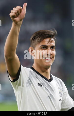 Turin, Italien. 8. April 2017. Paulo Dybala (Juventus FC) vor der Serie A Fußballspiel zwischen Juventus FC und AC Chievo Verona bei Juventus Stadium am 8. April 2017 in Turin, Italien. Das Endergebnis des Spiels ist 2-0. Bildnachweis: Massimiliano Ferraro/Alamy Live-Nachrichten Stockfoto