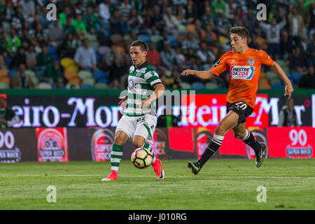 Lissabon, Portugal. 8. April 2017. 8. April 2017. Lissabon, Portugal. SportingÕs von Portugal Daniel Podence (56) in Aktion während des Spiels Sporting CP V Boavista FC Credit weiterleiten: Alexandre de Sousa/Alamy Live News Stockfoto