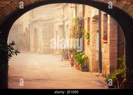 San Quirico d ' Orcia Stadtstraße Stockfoto