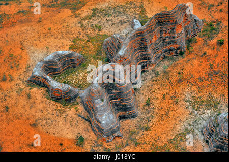 Die roten ockerfarbenen Felsen die Bungle Bungle Range (Purnululu National Park) in der Kimberley Region von Westaustralien. Stockfoto