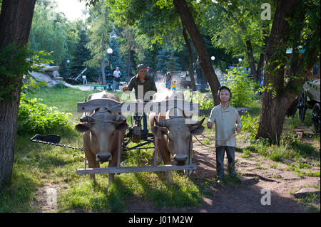 Orenburg, Russland-Juni 23,2016, Memorial Komplex Salute Pobeda! Open-Air-Museum befindet sich im Park Frunse in Orenburg-Stadt. Stockfoto