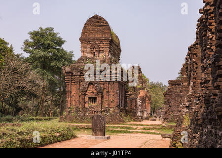 Mein Sohn-Heiligtum in Zentralvietnam, Ruine des Tempels in der Anlage meines Sohnes. Stockfoto